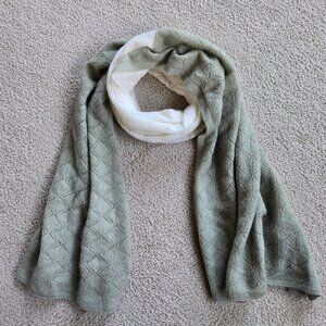 NWOT Twiggy Pointelle Cashmere Scarf Green Ivory